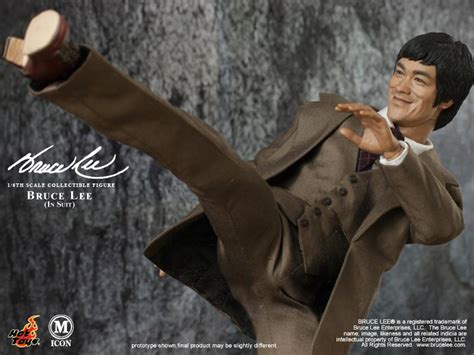Toyhaven Hot Toys Bruce Lee Collectible Figure In Suit Preview