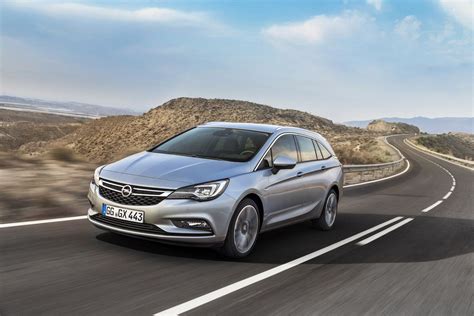 Opel Astra Sports Tourer Picture Car Review Top Speed