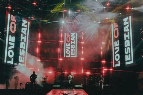 Los Espa Oles De Love Of Lesbian Tras Su Paso Por Rock Al Parque En Las Letras Del Pop No Hay