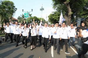 Daftarkan Bacaleg Ke KPU Ratusan Kader Partai Perindo Sangat Kompak