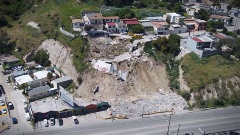 As Luce Un A O Despu S La Zona Del Derrumbe En El Fraccionamiento La