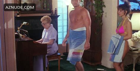 LISA SAXTON Nude AZNude