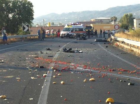 Incidente Sulla SS 106 Tra Corigliano E Rossano Un Morto E Tre Feriti