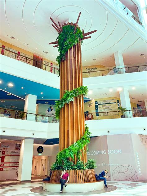 Megah Rise Mall - Vertical Green Pte Ltd