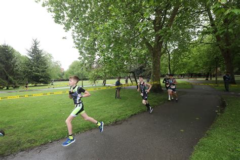 Fotos El Duatlón vence a la lluvia en su primera jornada El Comercio