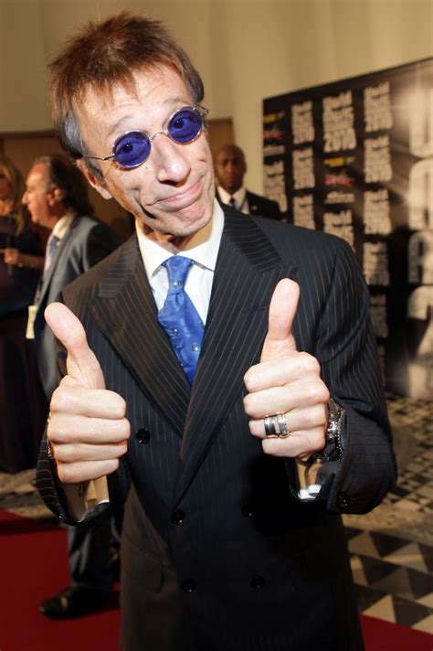 Robin Gibb Bee Gees Co Founder Dead At 62 Celebmagnet