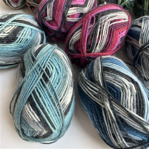 DolceFilato - Calzetteria 6ply: 80% шерсть, 20% па. Метраж 130м/50г