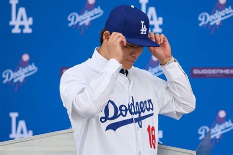 Yoshinobu Yamamoto Joins The Los Angeles Dodgers Vows To Compete For