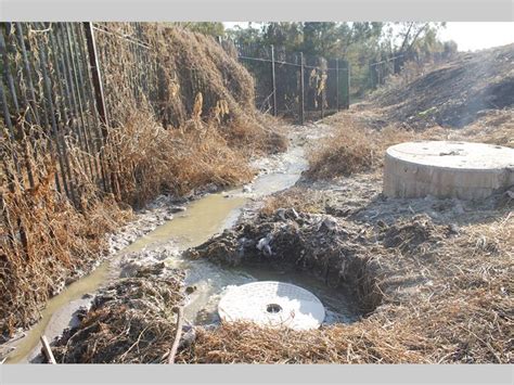 VIDEO: Raw sewage spillage flows into water canals | Krugersdorp News