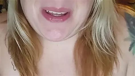 Sexy Milf Se Corre Y Chorrea Para Ti XHamster