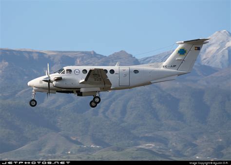 EC JJP Beechcraft B200 Super King Air Urgemer Canarias Agustin D