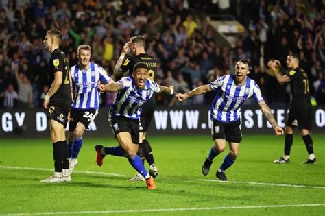 Im Never Alone Darren Moore On Football Sheffield Wednesday Fans