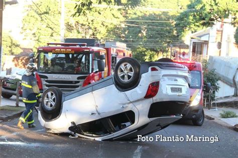 Carro Capota Ap S Colis O E Enfermeira Fica Ferida Em Maring