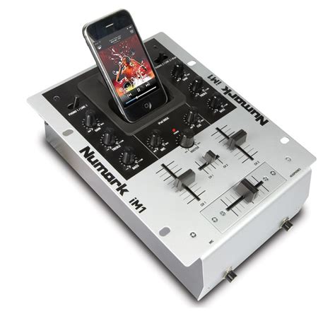 Numark Im1 2 Channel Dj Mixer With Ipod Dock