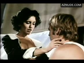 TERRI HALL Nude AZNude