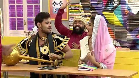 Comedy Classes Watch Episode 12 Bharti Seduces Krushna On Disney