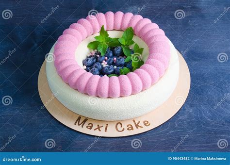 Naked Wedding Cake Decorated With Berries And Flowers Stock Photo Image Of Flowers Event