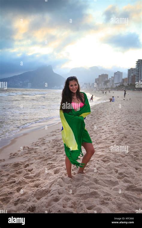 Rio de janeiro ipanema bikini Banque de photographies et dimages à haute résolution Alamy