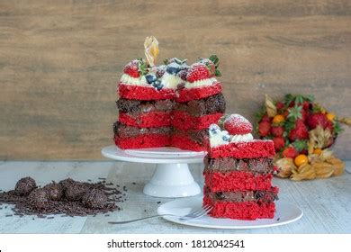 Naked Cake Pastry Chocolate Red Berries Stock Photo Shutterstock