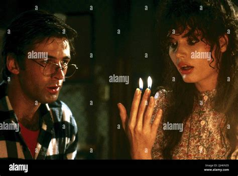 ALEC BALDWIN, GEENA DAVIS, BEETLEJUICE, 1988 Stock Photo - Alamy