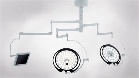 天井取付け無影灯 CL 620 CM Üzümcü Hospital Equipment LED アーム3本 96