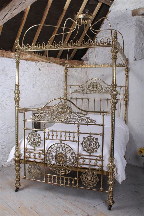 Spectacular Winfield Four Poster King Size All Brass Bed La480513