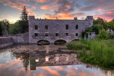 Lindsay, Ontario: Sunrise Over Lock 33 And Kayaking In The Scugog River