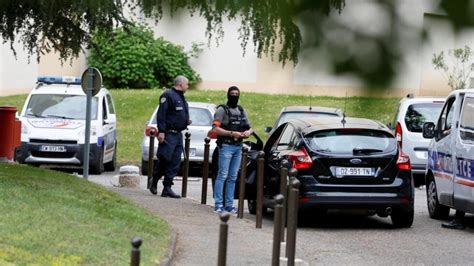 Colis piégé à Lyon le principal suspect et ses parents en garde à vue