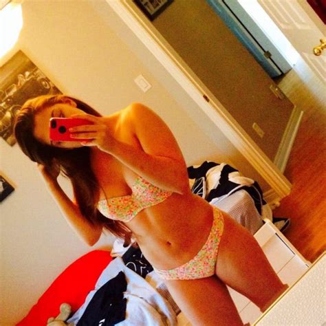 Toned Stomach Porn Pic