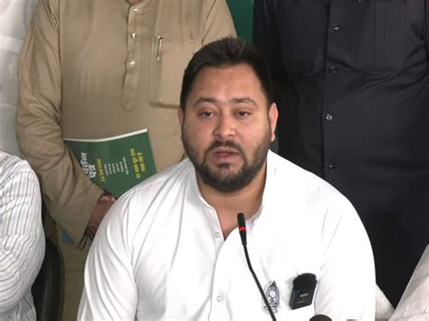 24 Promises For 2024 RJD S Tejashwi Yadav Unveils Parivartan Patra