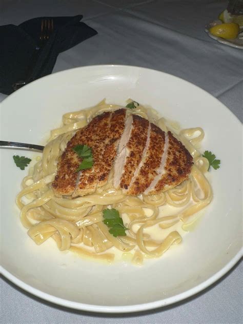 Maggiano’s Elevated Menu Review 2025 | Why It’s Worth a Return Visit