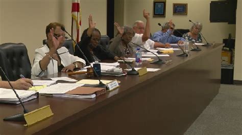 Jefferson County School Board Approves Charter School Contract