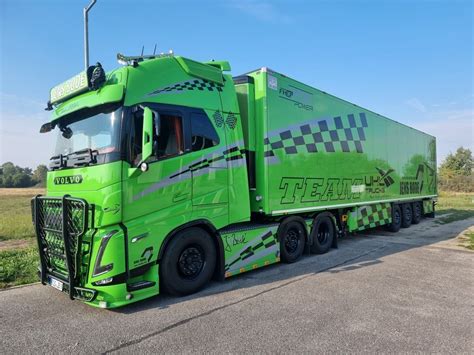 TEKNO 85525 Volvo FH05 Globetrotter XL Met 3 Assige Koeloplegger J