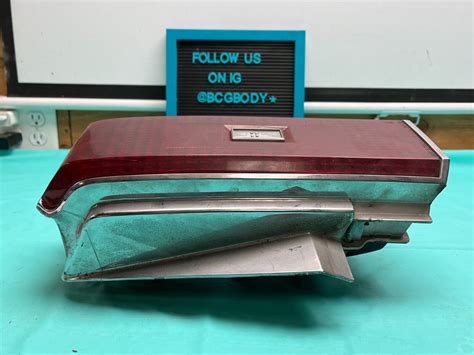 1981 1988 Oldsmobile Cutlass Supreme Tail Light Lamp Lens Rh Oem Genuine Gm Ebay