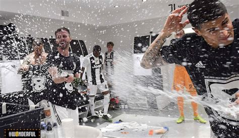 Champions Of Italy The Locker Room Celebrations Juventus