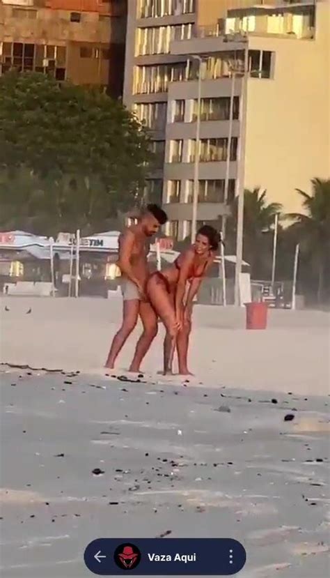 Amateur Couple Having Sex On The Beach During The Day In Rio De Janeiro Cnn Amador