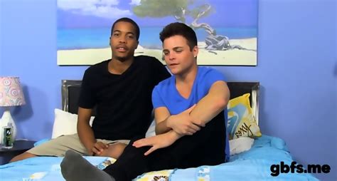 Gay Lovers Fuck In Bed