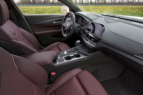 2022 Cadillac CT4: 77 Interior Photos | U.S. News