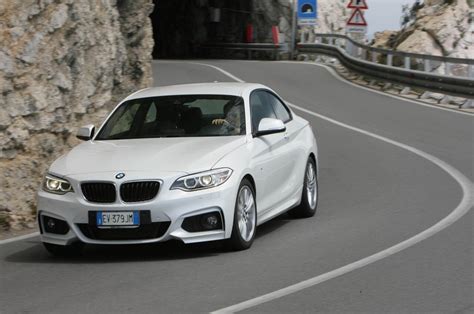 BMW 220d Coupé MSport Prova e Opinioni Più Equilibrata E Divertente