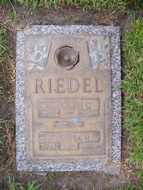 Juanita Hilda Faulk Riedel (1913-1991) - Find a Grave Memorial 