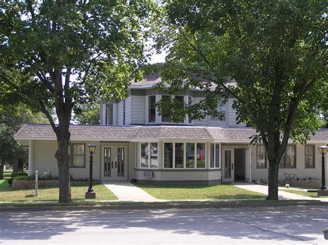 Unveiling The Heartfelt Services Of Oaks Hines Funeral Home - Piwik