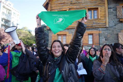 20 años de pañuelos verdes en el Encuentro Plurinacional LatFem