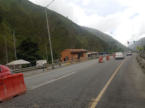 Ojo Cierre Total De La Vía Bogotá Villavicencio Por Caída De Material Rocoso