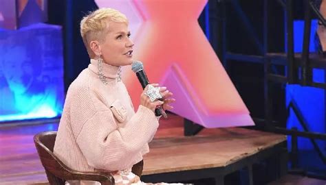 Xuxa revela que Marlene Mattos não queria paquitas negras Massa News