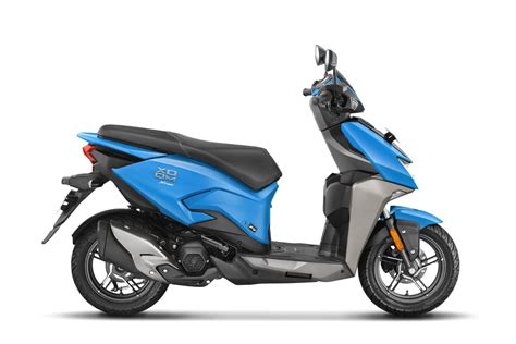 2023 Hero XOOM Is Launched In India 110cc Scooter With Corner Bending