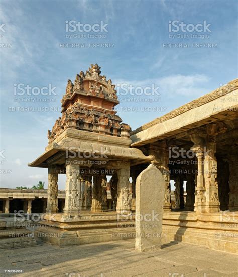 함피의 고대 크리슈나 힌두교 사원 0명에 대한 스톡 사진 및 기타 이미지 0명 Krishna Unesco 조직된 단체