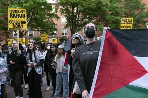 Columbia Pospone Evacuaci N Del Campus Mientras Aumentan Las Protestas