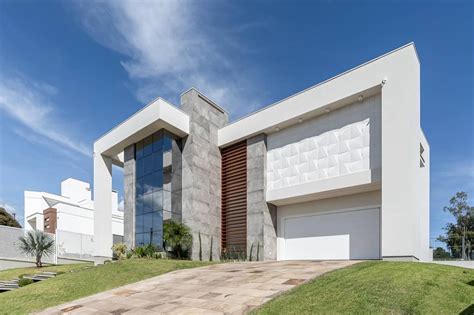 Fachada De Casa Contempor Nea Vidro Madeira Concreto E D Muro