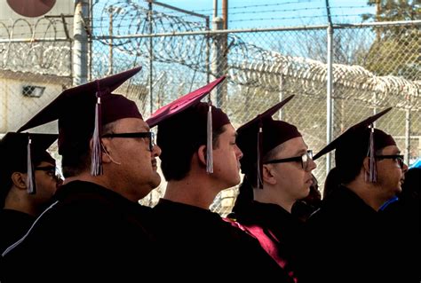 Norco prison inmates earn college degrees — and fresh starts – Daily ...