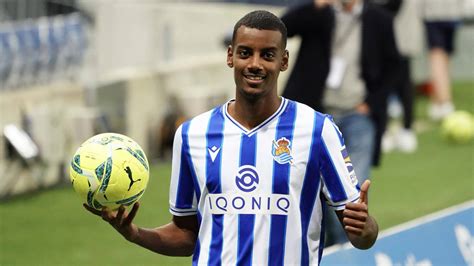 100 Alexander Isak Wallpapers